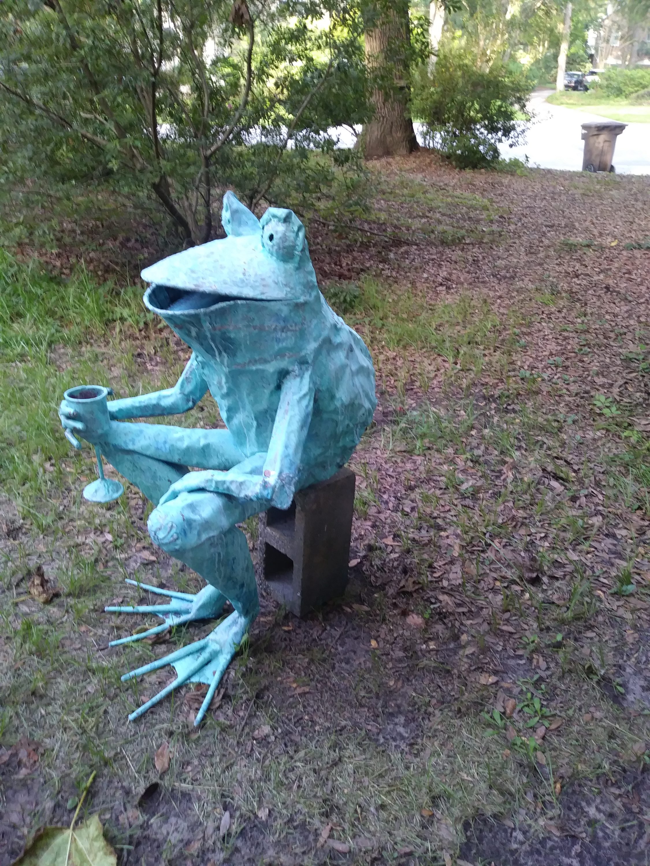 beau smith frog sculpture 8-1-17 (18)